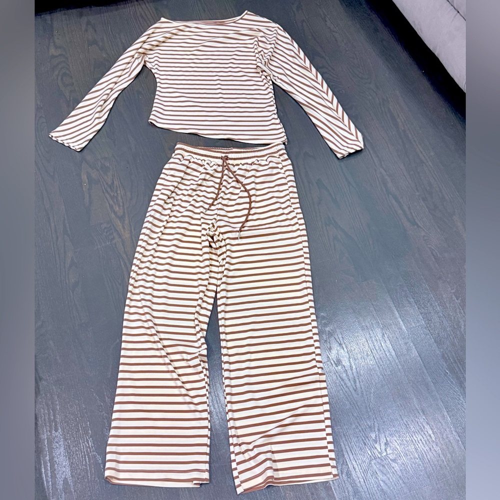 Striped Two-Piece Loungewear Set in Cream and Brown - Picture 5 of 9
